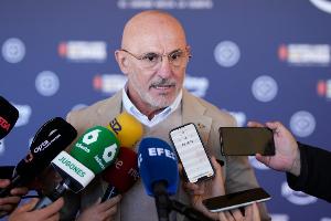 德拉富恩特：俱乐部赛程密集需轮换 世界杯会等待关键球员复出